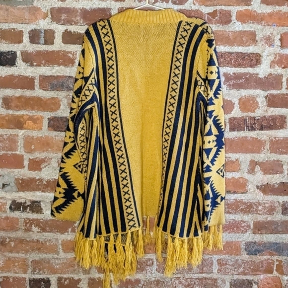 Blu Pepper Large‎ Yellow & Blue Aztec Open Front Cardigan Sweater w/ Fringe - Picture 8 of 9